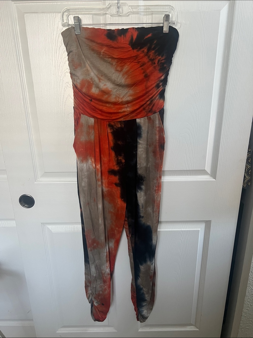 Heart & Hips Strapless Tie-Dye Jumpsuit in Rust, Black & Gray